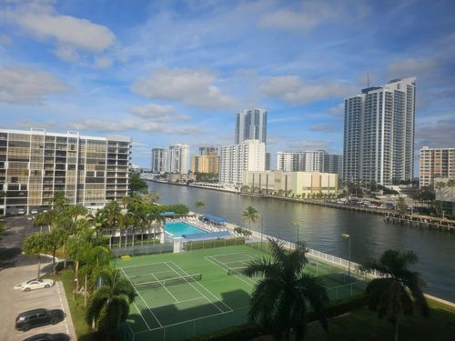 apt-717-400 Leslie Dr, Hallandale Beach, FL, 33009-2967 | Card Image