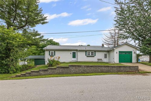 607 Mulberry St, Godfrey, IL, 62035-2486 | Card Image