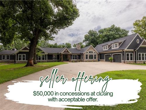 1101 N Dogwood St, Siloam Springs, AR, 72761-2258 | Card Image