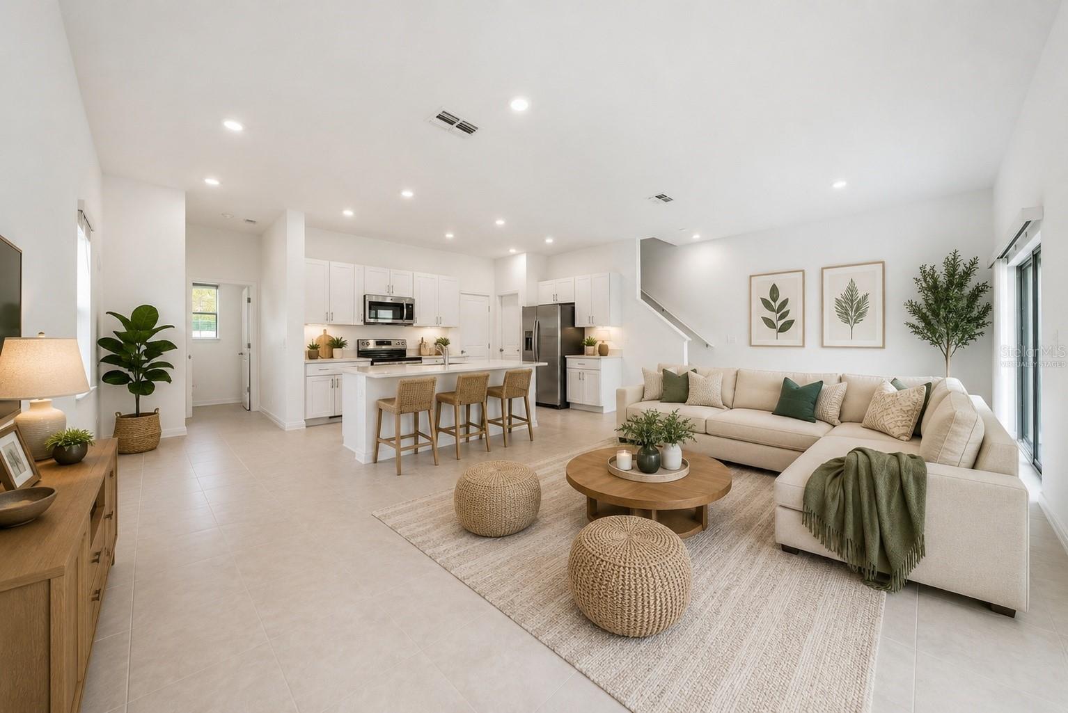 Residential Lease in LAND O LAKES 2