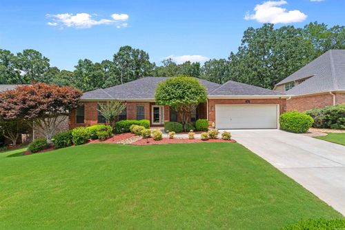 817 Saint Michael Pl, Little Rock, AR, 72211-5569 | Card Image
