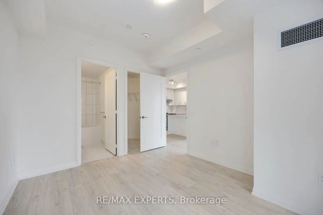 902 - 9000 Jane St, Condo with 2 bedrooms, 2 bathrooms and null parking in Concord ON | Image 14