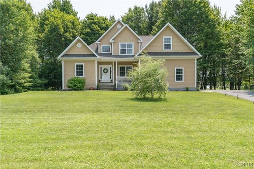 14362 Theriault Rd, Sackets Harbor, NY, 13685-3177 | Card Image