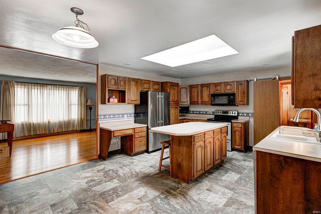30888 Us Highway 20, House other with 3 bedrooms, 2 bathrooms and null parking in New Carlisle IN | Image 5