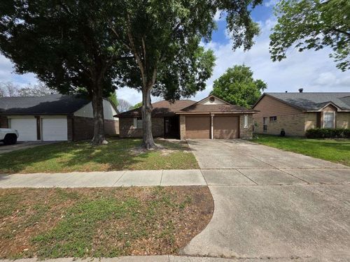 10913 Mulberry Ct, La Porte, TX, 77571-4361 | Card Image