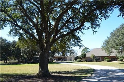 319 Wallace Rd, Hankamer, TX, 77560-1048 | Card Image