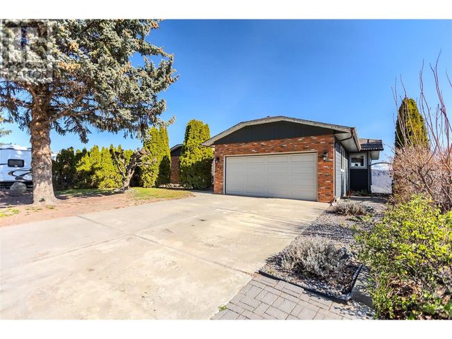 396 Gleneagles Dr, House other with 4 bedrooms, 2 bathrooms and 2 parking in Kamloops BC | Image 37