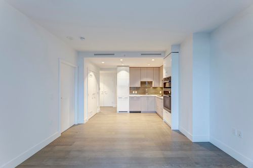 604-1675 Lions Gate Lane, North Vancouver, BC, V7P0E3 | Card Image