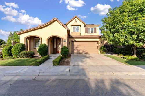 603 Kaweah Ave, Clovis, CA, 93619-6905 | Card Image