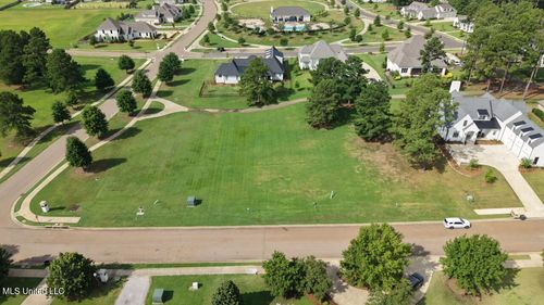314 Lake Village Dr, Madison, MS, 39110-6589 | Card Image