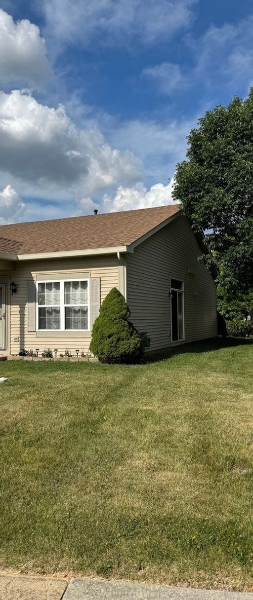 685 Zachary Dr, Romeoville, IL, 60446-5267 | Card Image