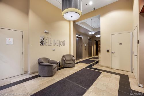 apt-213-3670 Woodward Ave, Detroit, MI, 48201-2455 | Card Image