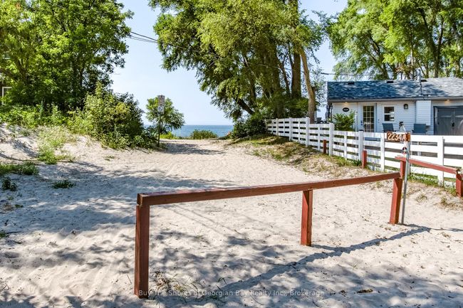 2249 Tiny Beaches Rd S, House other with 3 bedrooms, 2 bathrooms and 6 parking in Tiny ON | Image 36