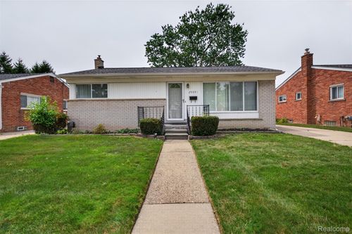 29391 Mark Ave, Madison Heights, MI, 48071-4412 | Card Image