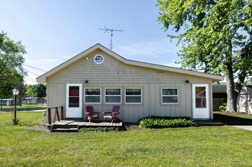 10388 Hunters Trl, Lake, MI, 48632-9532 | Card Image