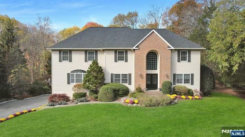 7 Valley Forge Rd, Oakland, NJ, 07436-2306 | Card Image