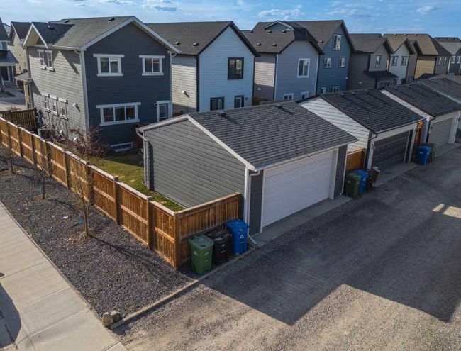 104 Masters Manor Se, Home with 4 bedrooms, 3 bathrooms and 2 parking in Calgary AB | Image 36
