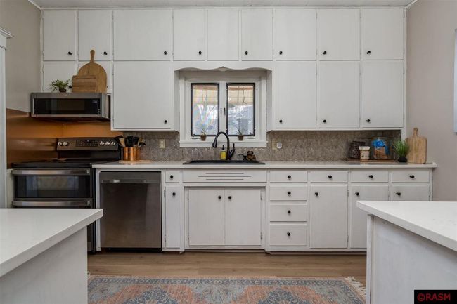 607 N Minnesota Ave, House other with 3 bedrooms, 3 bathrooms and null parking in Saint Peter MN | Image 17