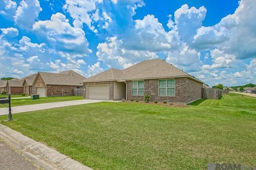 14079 Oakwilde Dr, Denham Springs, LA, 70706-0405 | Card Image