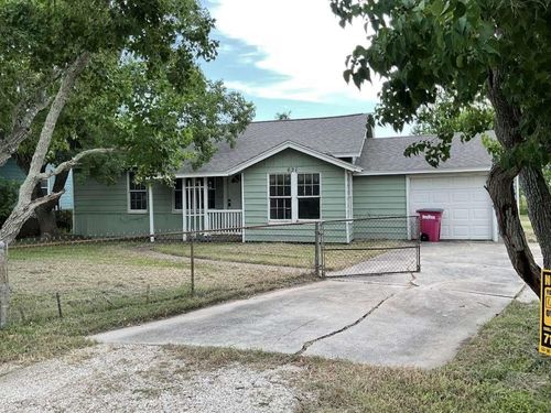 621 W 7th St, Freeport, TX, 77541-5627 | Card Image