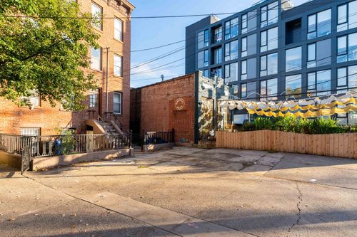 2-14 Coles St, Jersey City, NJ, 07302-3412 | Card Image