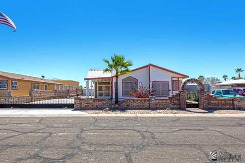 13765 E 48th Dr, Yuma, AZ, 85367-7902 | Card Image
