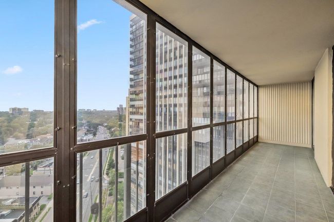 APT-1822 - 300 Winston Dr, Condo with 3 bedrooms, 3 bathrooms and null parking in Cliffside Park NJ | Image 24