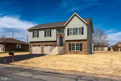 2737 Keystone St, Bethlehem, PA, 18020-5434 | Card Image