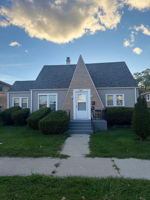 1622 43rd Ave, Stone Park, IL, 60165-1123 | Card Image