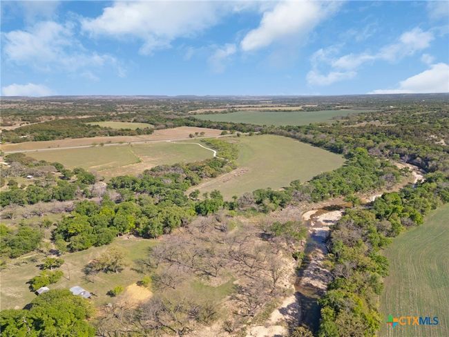 92 N Us Highway 281, Home with 3 bedrooms, 2 bathrooms and null parking in Lampasas TX | Image 8