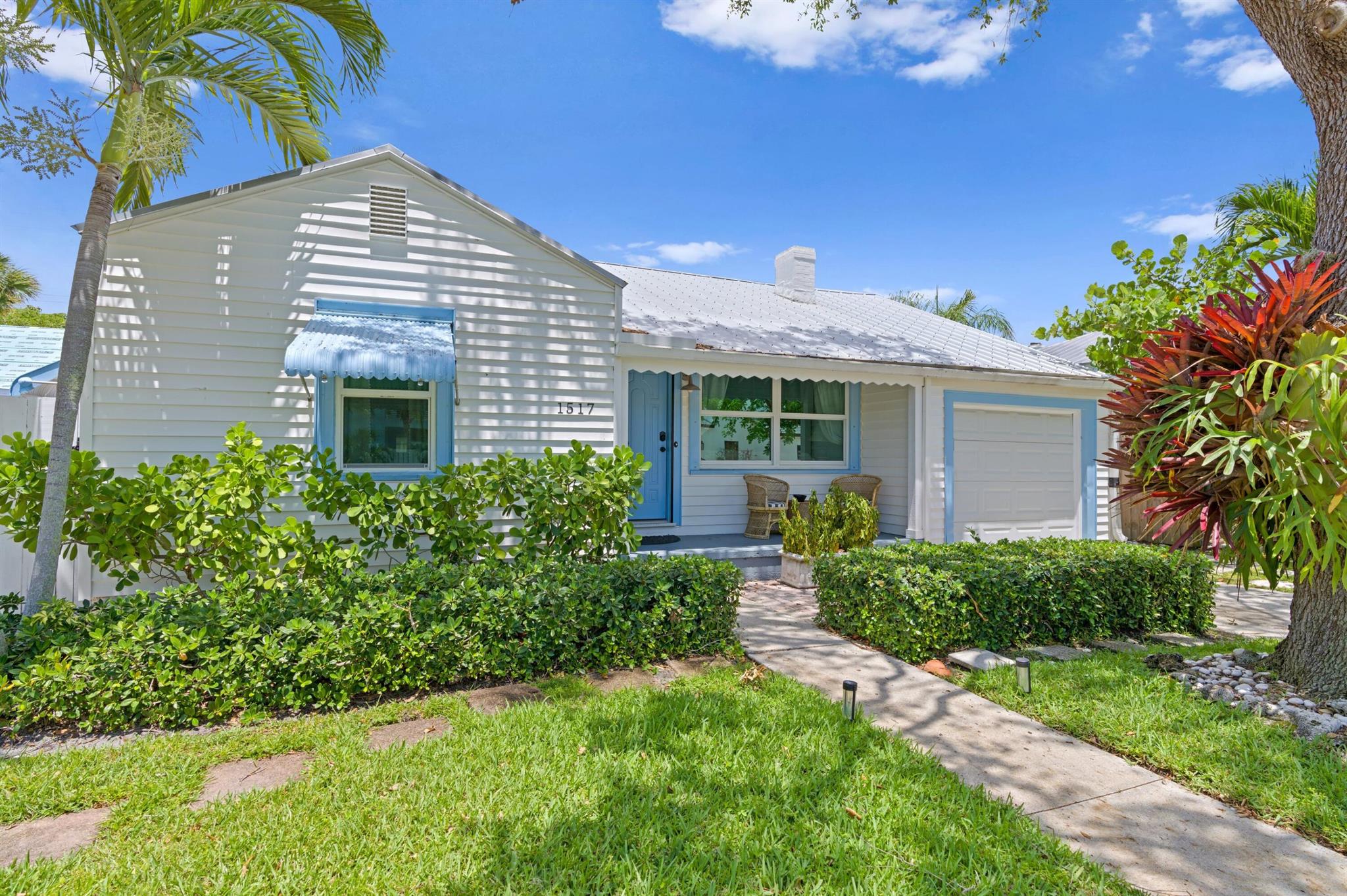 Palmway , Lake Worth Beach, FL 33460
