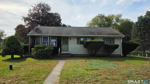 20 Meadow Ln, Uncasville, CT, 06382-1216 | Card Image
