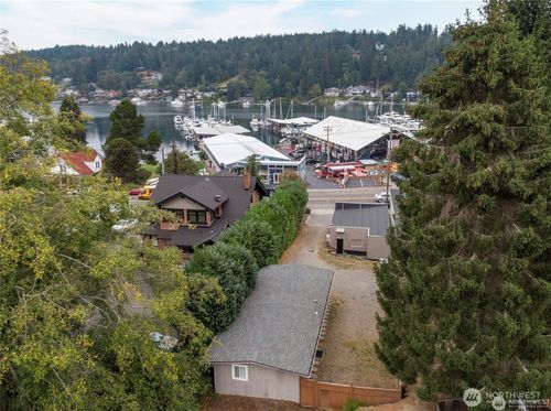 3126 Harborview Dr, Gig Harbor, WA, 98335-2124 | Card Image