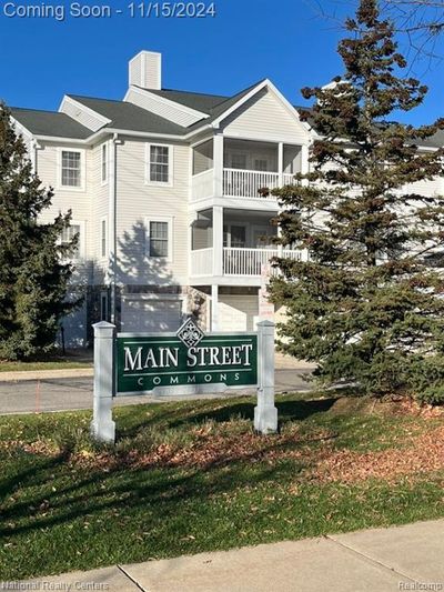 19 - 2239 South Main Street, Condo with 3 bedrooms, 2 bathrooms and null parking in Ann Arbor MI | Image 1