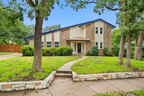 6736 Starnes Rd, North Richland Hills, TX, 76182-7609 | Card Image