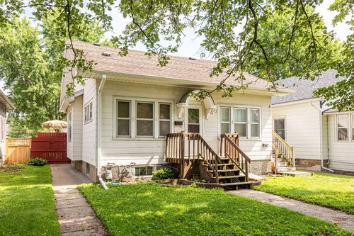 2219 Market St, La Crosse, WI, 54601-5138 | Card Image