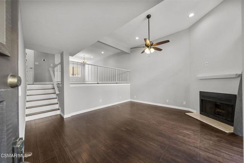 4-21205 Lassen St, Chatsworth, CA, 91311 | Card Image