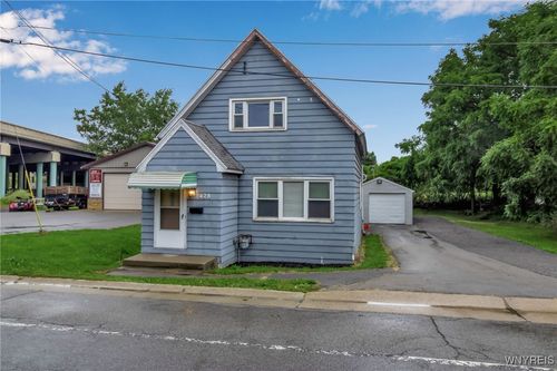428 Indian Church Rd, West Seneca, NY, 14224-1168 | Card Image