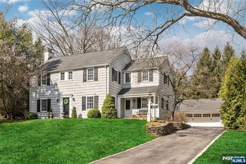 716 Morningside Road, Ridgewood, NJ, 07450 | Card Image