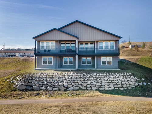 215 Shawnee Ln, Polson, MT, 59860-7215 | Card Image