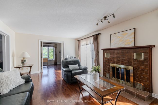 2025 Sixth Line Rd, House other with 4 bedrooms, 4 bathrooms and 20 parking in Dunrobin ON | Image 19