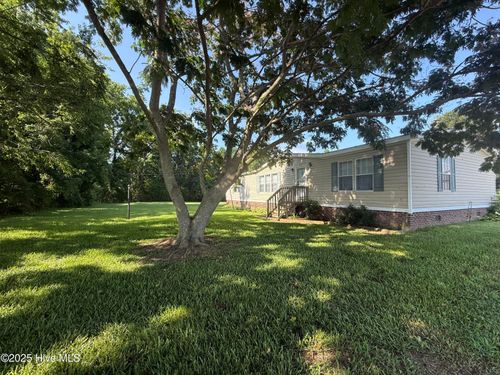 4006 Friendship Church Rd, Farmville, NC, 27828-9526 | Card Image