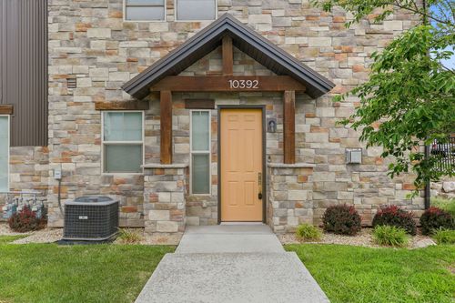 10392 S Beetdigger Blvd, Sandy, UT, 84070-1345 | Card Image