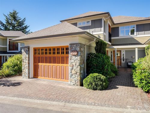 566 Caselton Pl, Victoria, BC, V8Z7Y5 | Card Image