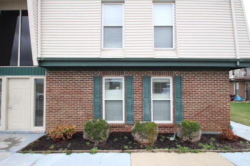 58-1310 Louisville Rd, Frankfort, KY, 40601-4062 | Card Image