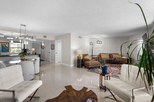 305-806 Cypress Grove Ln, Pompano Beach, FL, 33069-5065 | Card Image
