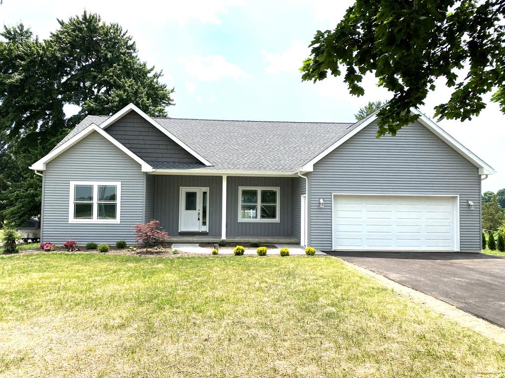 Myers Rd, Shelby, OH 44875