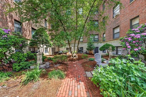 b1-86 Jersey St, Boston, MA, 02215-0016 | Card Image