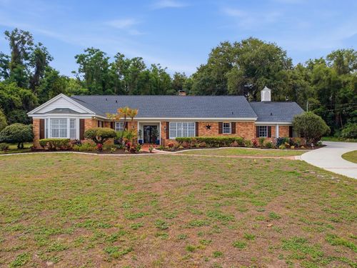 1017 Shore Acres Dr, Leesburg, FL, 34748-4506 | Card Image