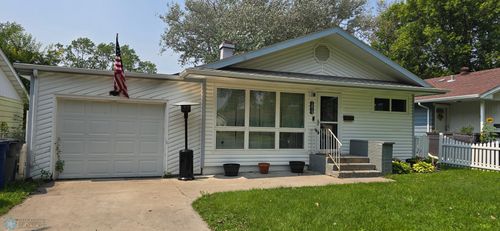 1019 15th St N, Moorhead, MN, 56560-1724 | Card Image